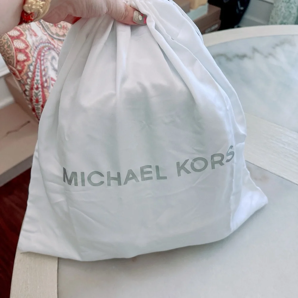 - MICHAEL KORS RHEA ZIP MEDIUM BACKPACK BLACK LEATHER NATURAL SHEARLING/NWT - Picture 15 of 15